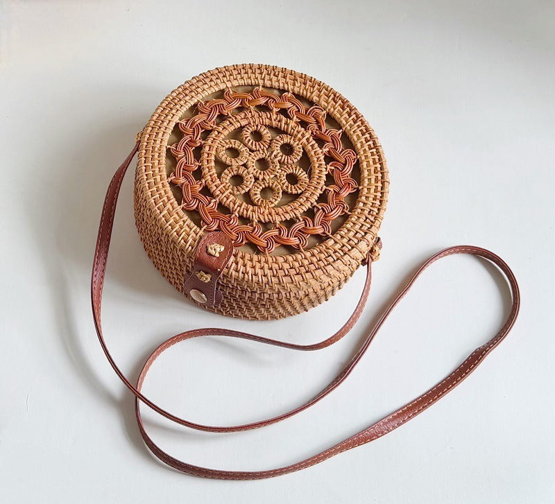 Handwoven Rattan Round Crossbody Bag with Magnetic Closure, Boho Straw Purse for Women, 8" Diameter