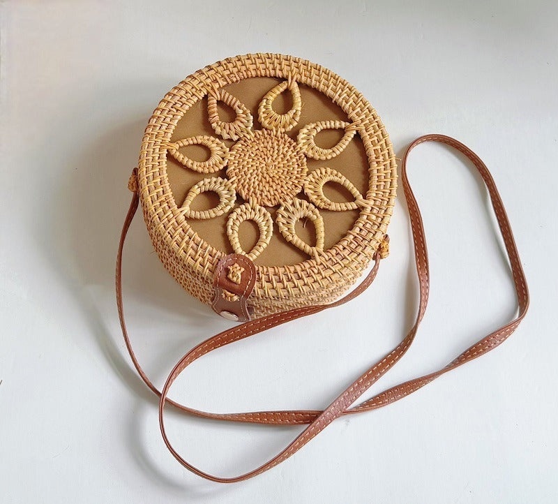 Handwoven Rattan Round Crossbody Bag with Magnetic Closure, Boho Straw Purse for Women, 8" Diameter