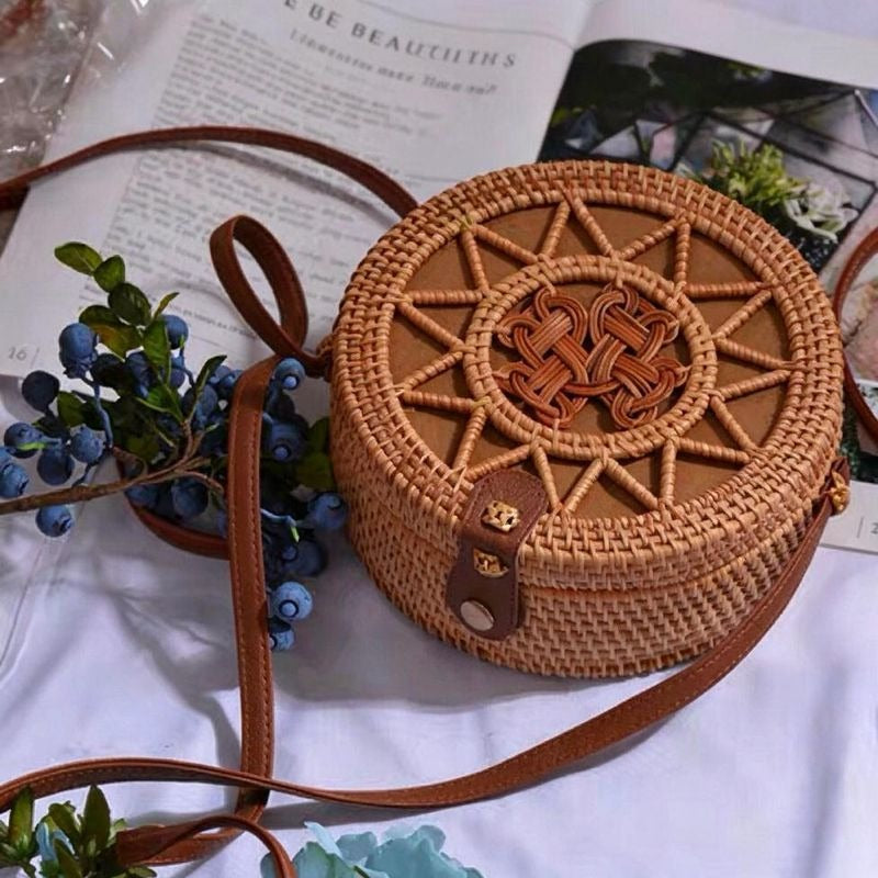 Handwoven Rattan Round Crossbody Bag with Magnetic Closure, Boho Straw Purse for Women, 8" Diameter