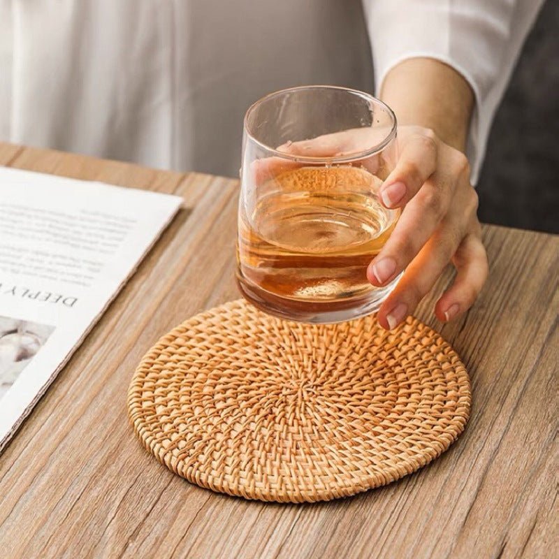 Handwoven Rattan Coasters, Round Heat-Resistant Placemats for Tea, Dining, and Tableware, Eco-Friendly and Modern